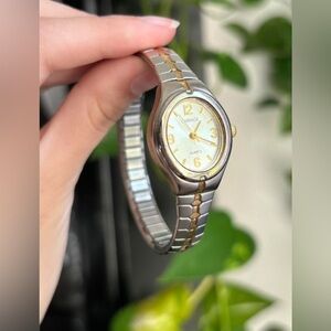 Carriage by Timex Timeless elegant Vintage Timex watch‎